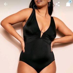 Black swimsuit adore me 3x
